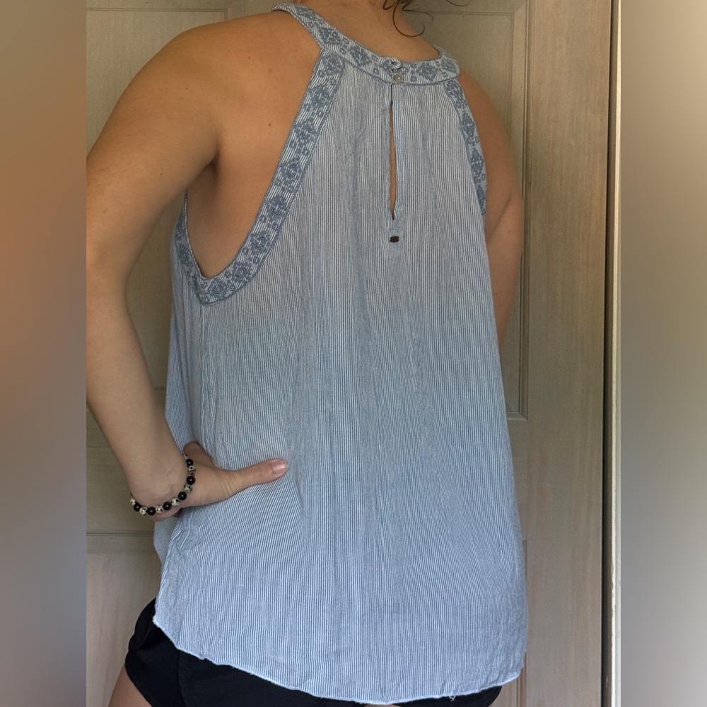 High neck striped Flowy tank top - Picture 4 of 8